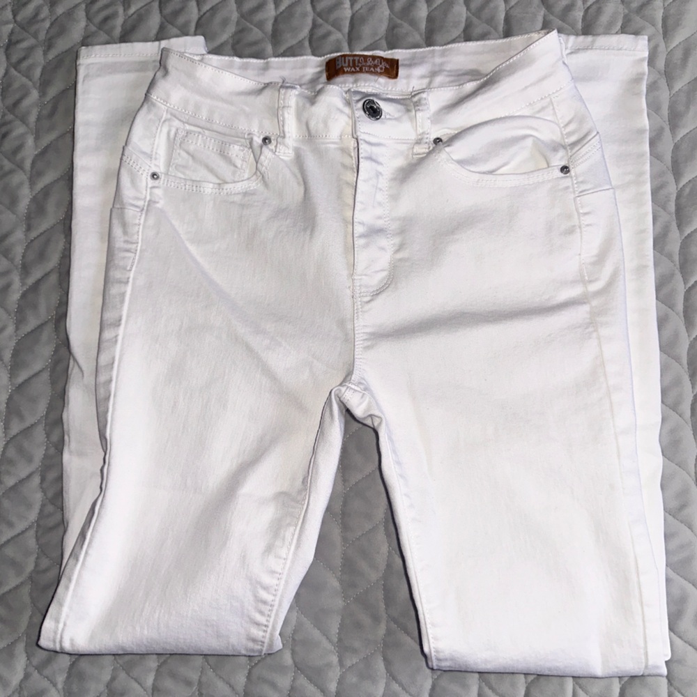 White skinny jeans